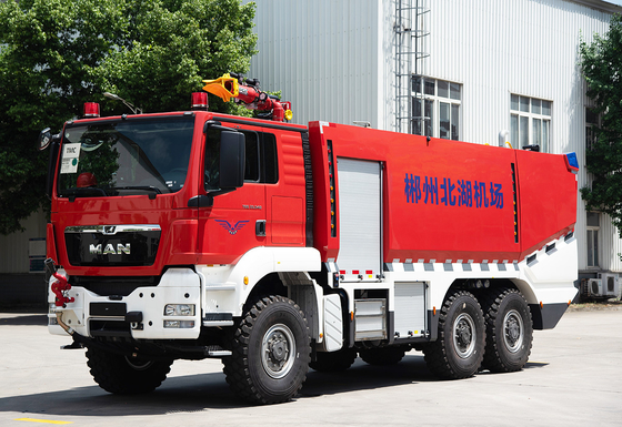 6x6 MAN รถดับเพลิงการช่วยเหลือสนามบิน 11 ตัน พร้อมถังน้ํา 10000 ลิตร ราคารถยนต์พิเศษโรงงานจีน